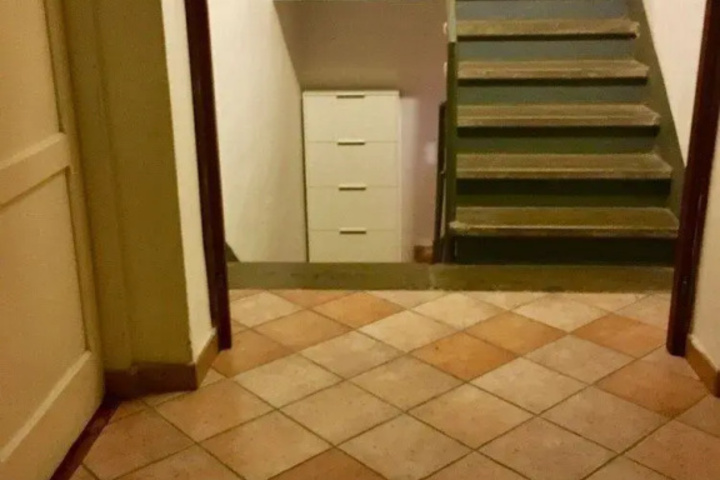 Room 11 of 14