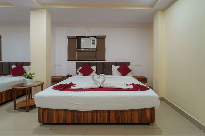 Room 6 of 32