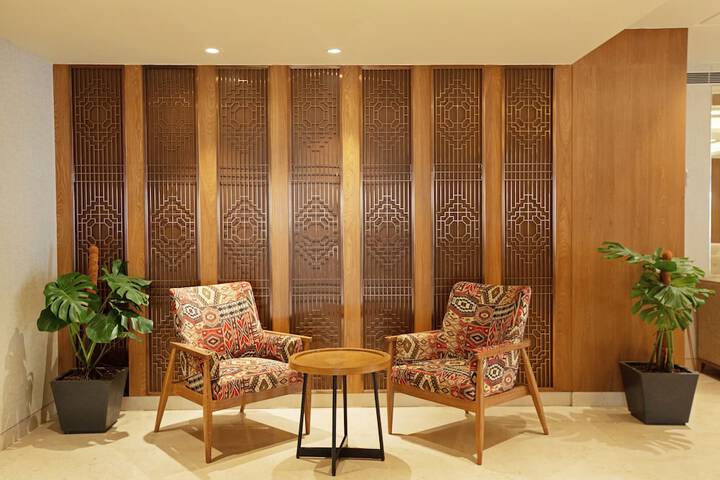 Hotel Interior 5 of 111