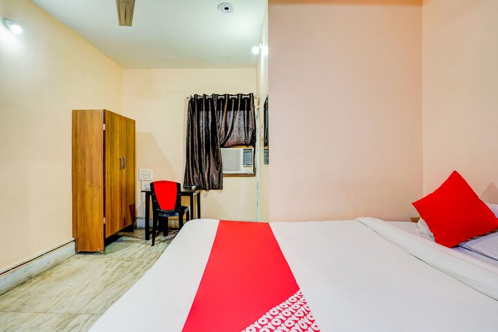 Room 27 of 29