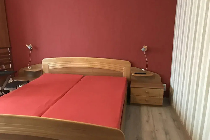 Room 3 of 9