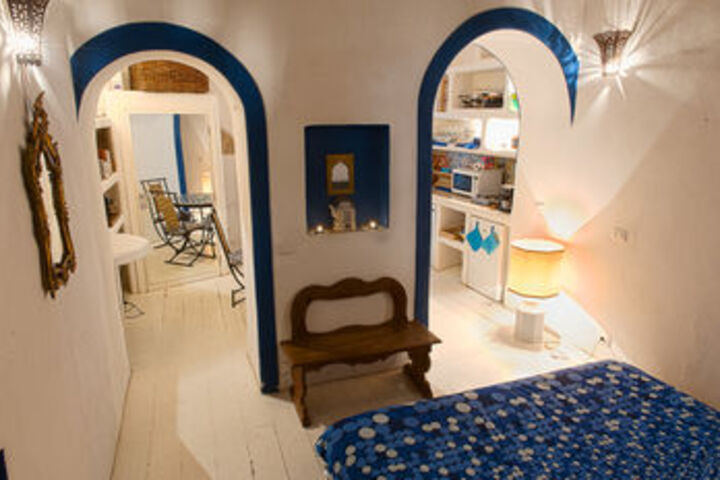 Room 76 of 153