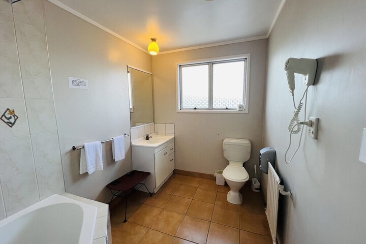 Room 38 of 43