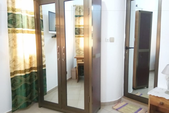 Room 6 of 56