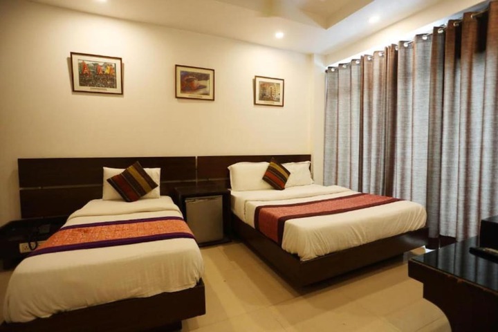 Room 4 of 47