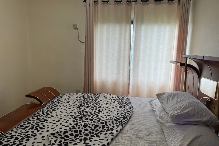 Room 28 of 53