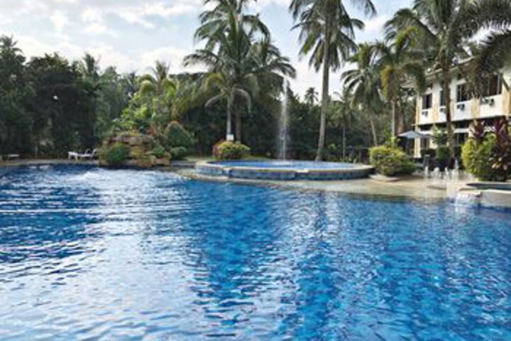 Pool 50 of 60