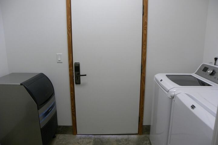 Room 35 of 41