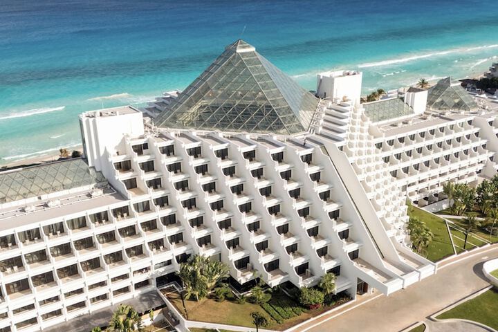 Hotel 141 of 143