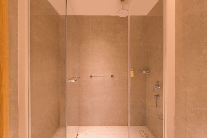 Room 26 of 42