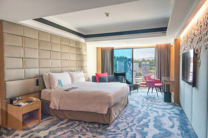 Room 35 of 111