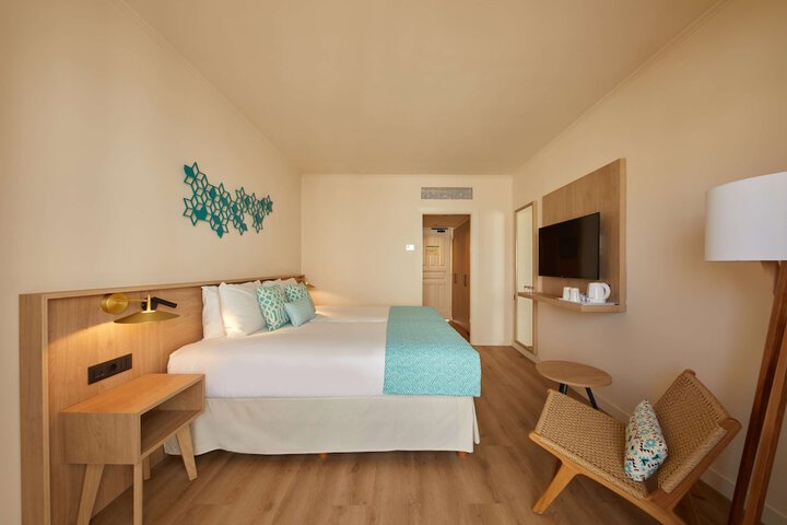 Room 20 of 85