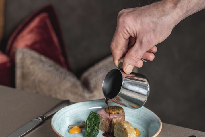 Dining 66 of 78