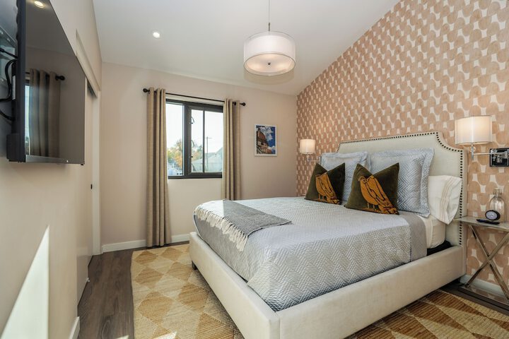 Room 8 of 31