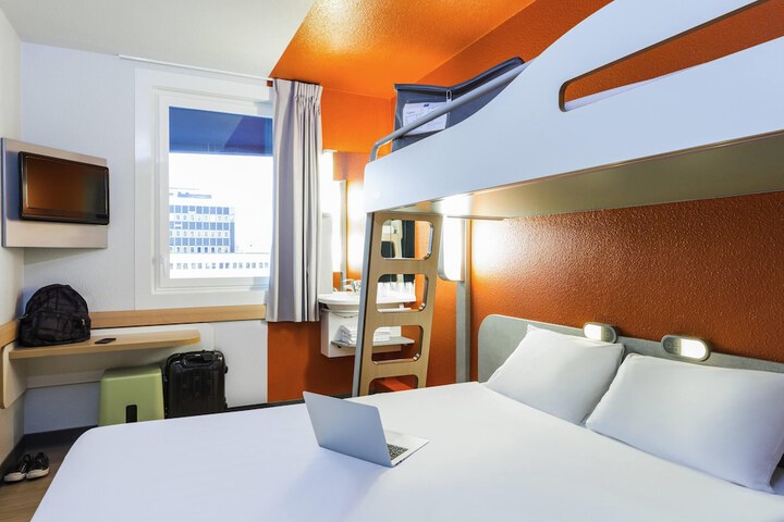 Room 20 of 51