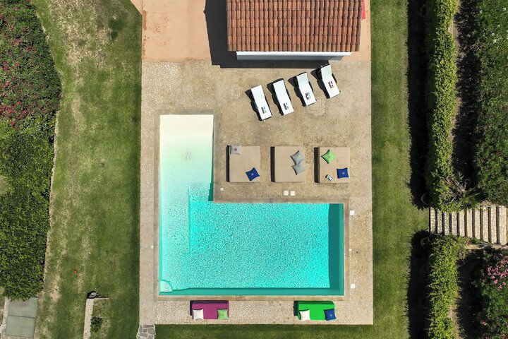 Pool 68 of 93