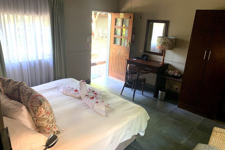 Room 26 of 275