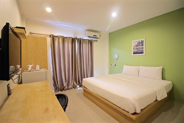 Room 10 of 48