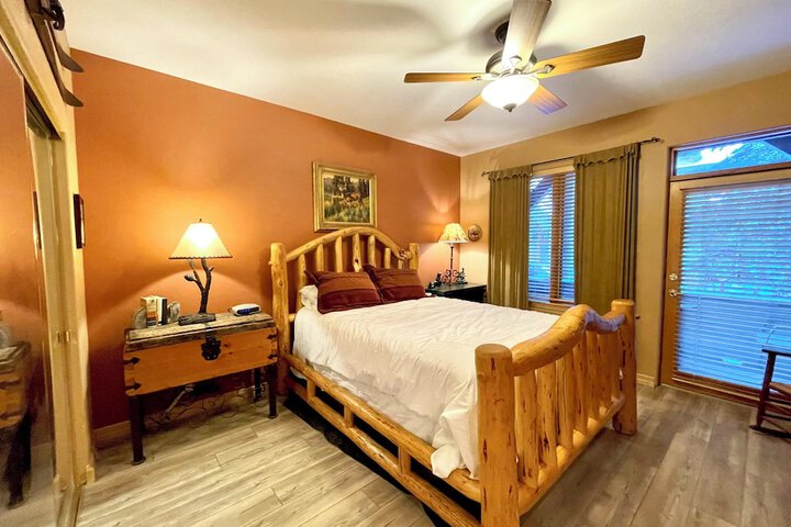 Room 55 of 493
