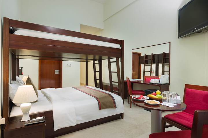 Room 10 of 53