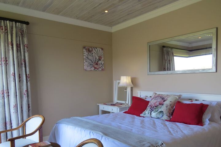 Room 5 of 26