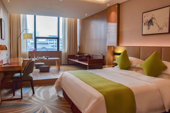 Room 35 of 162