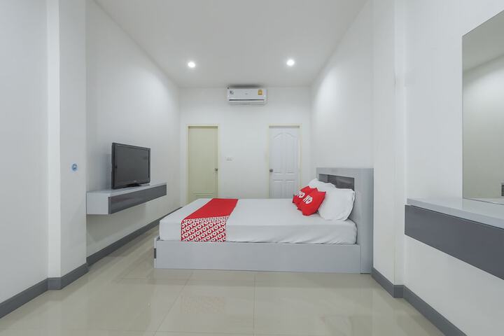 Room 5 of 23