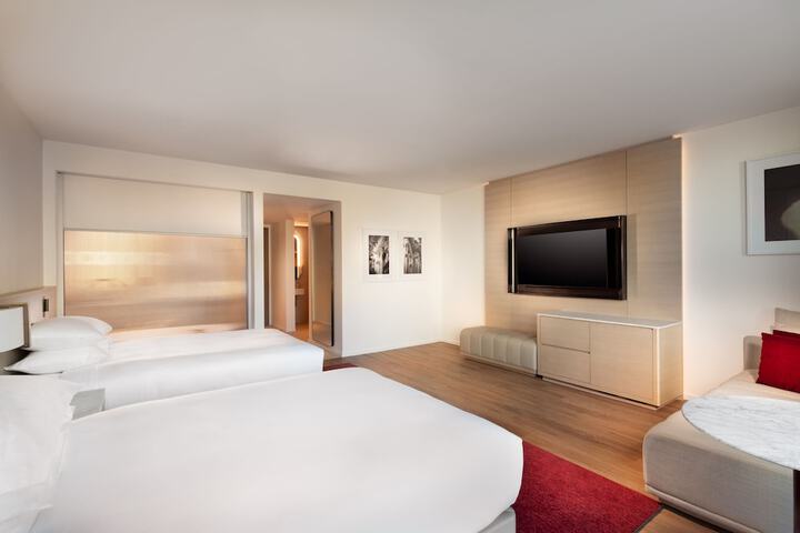 Room 7 of 95