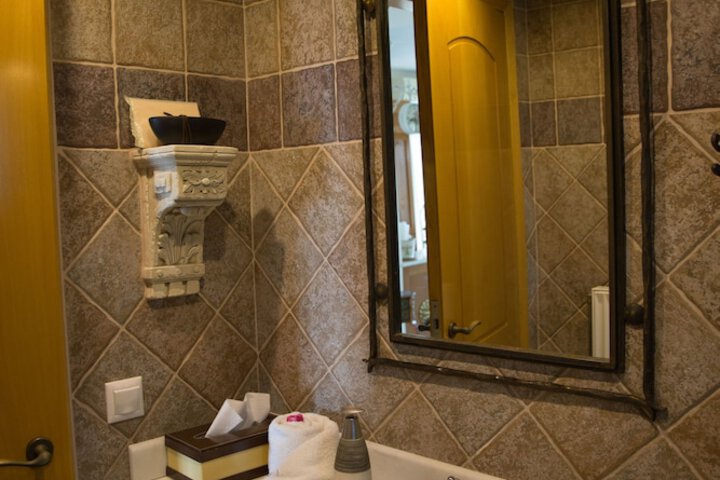 Clean Restrooms