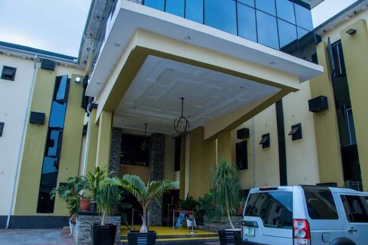 Hotel 28 of 32