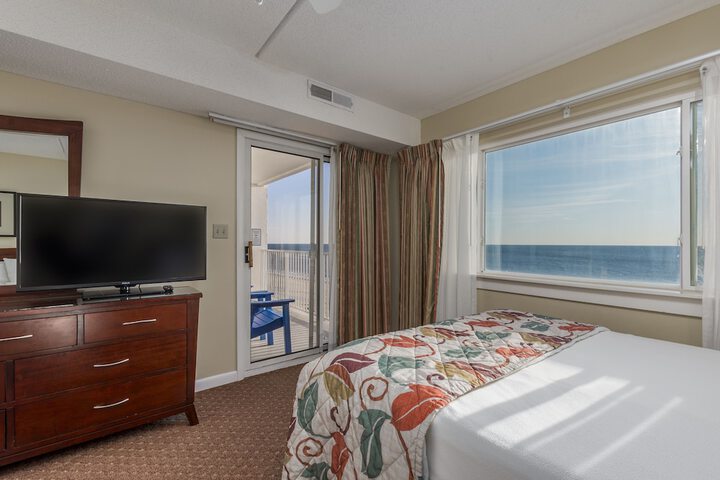 Room 70 of 153