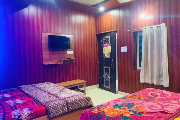 Room 7 of 20