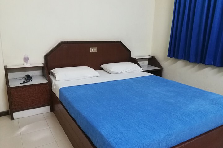 Room 7 of 34