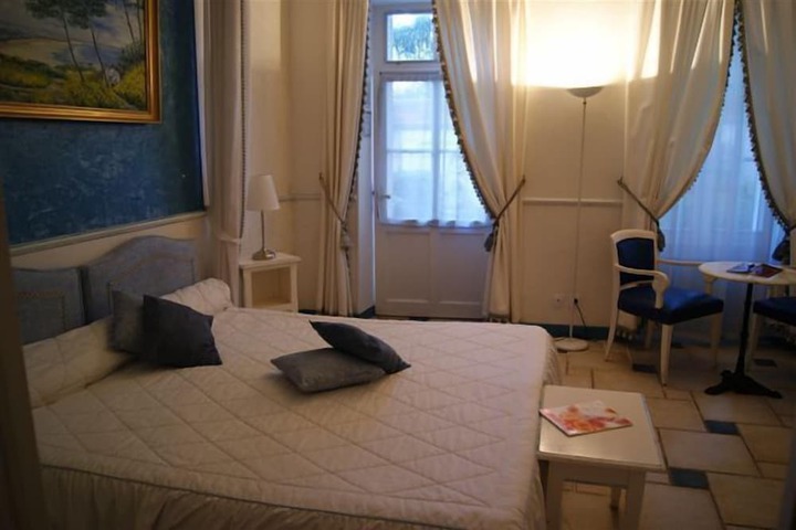 Room 4 of 21