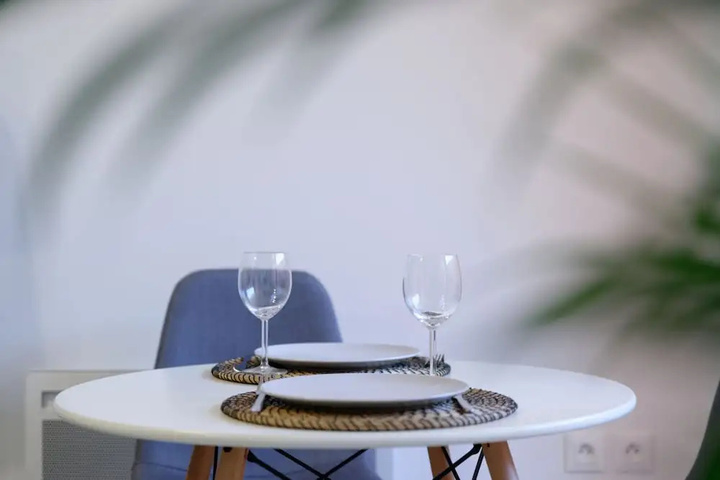 Dining 14 of 16