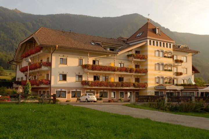 Hotel 42 of 42