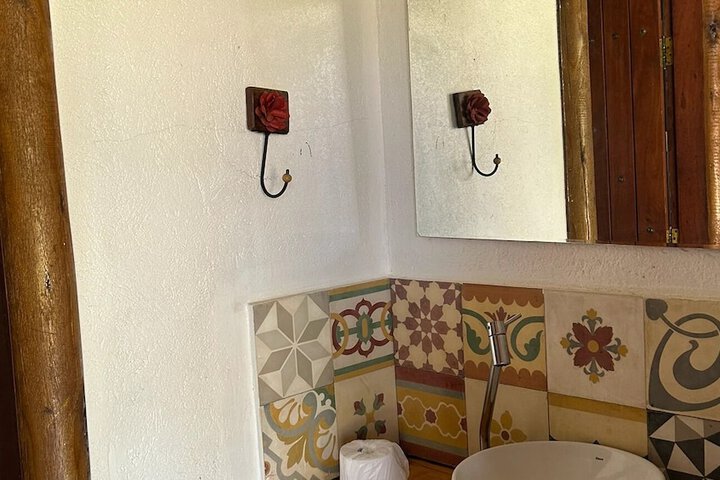 Room 15 of 28