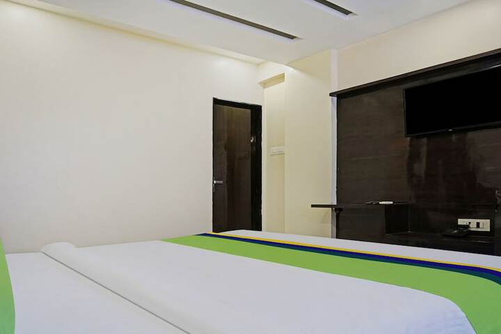 Room 19 of 36