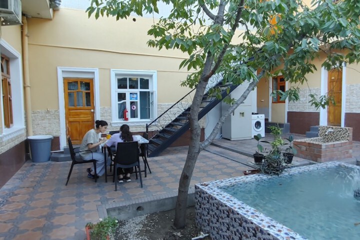 Room 9 of 13