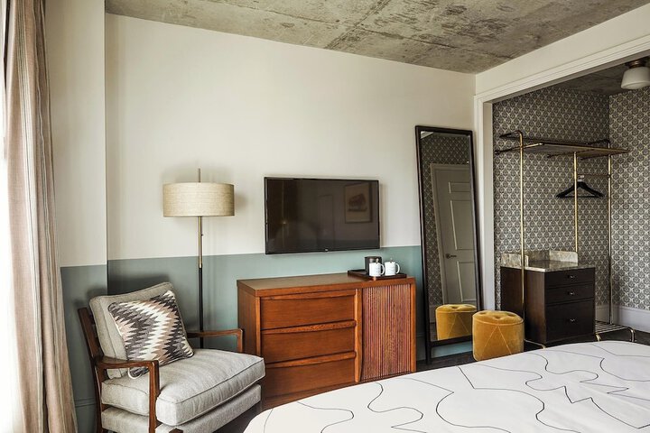 Room 12 of 57