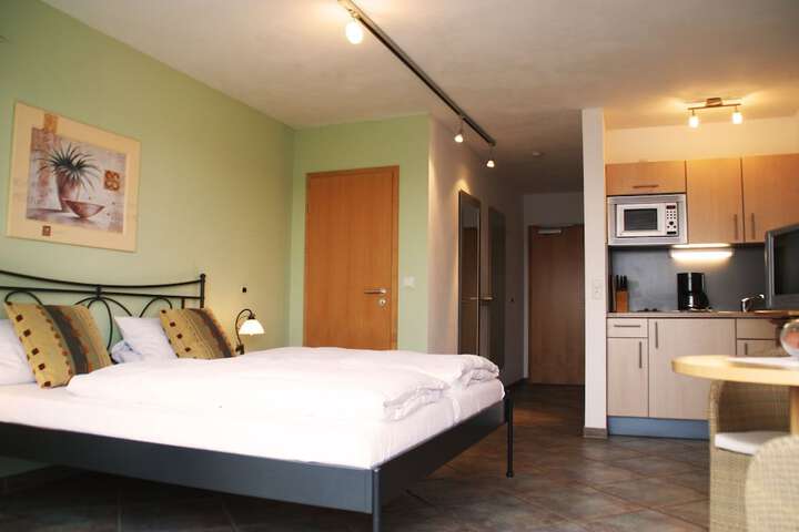 Room 5 of 44
