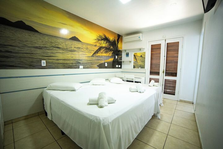 Room 3 of 20