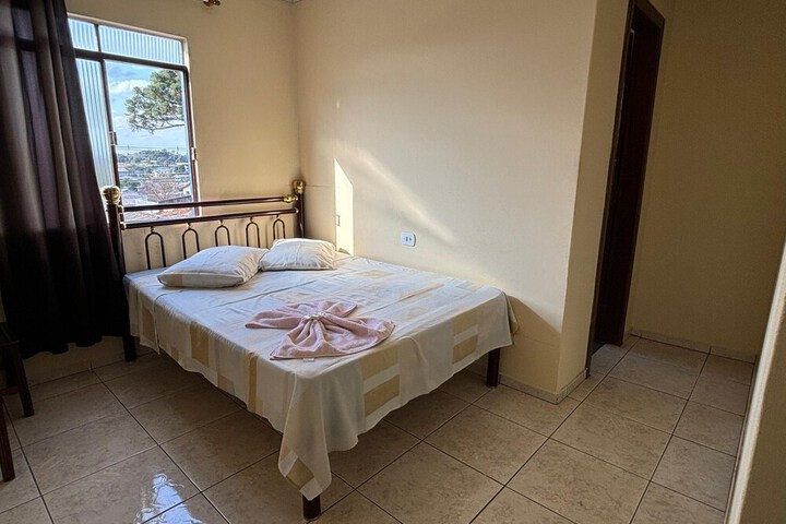 Room 9 of 24