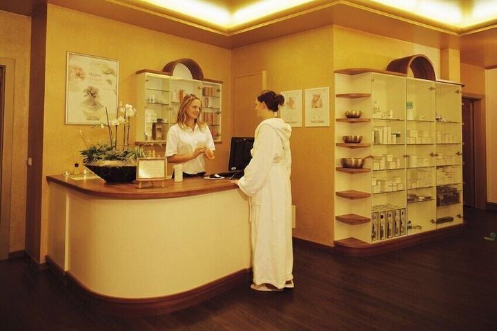 Hotel Interior 60 of 100