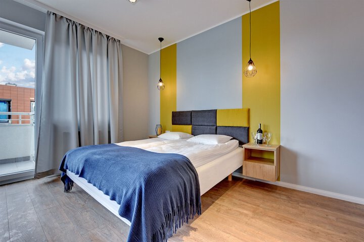 Room 3 of 161