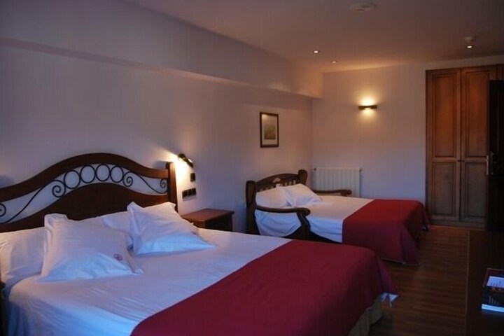 Room 13 of 34