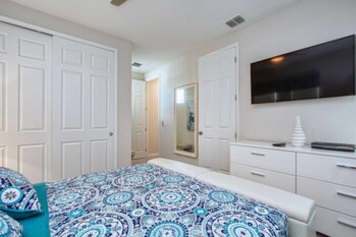 Room 45 of 49