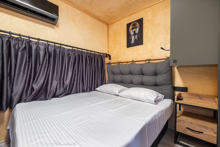 Room 7 of 31