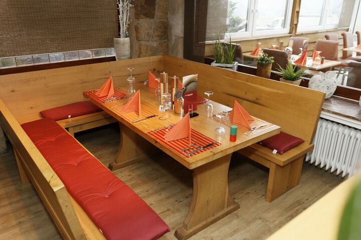 Dining 56 of 81