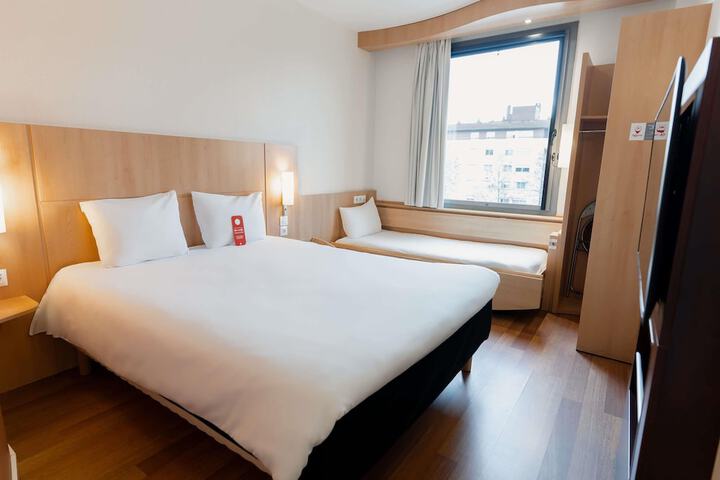 Room 14 of 67